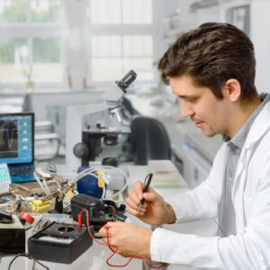 Técnico em Eletroeletrônica por Competência